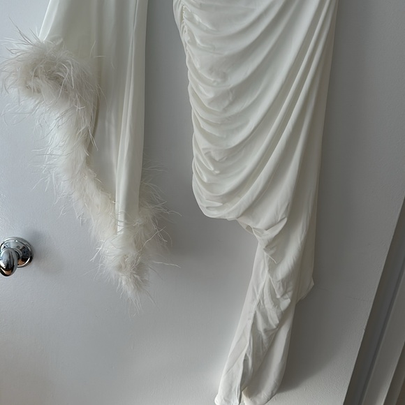 Club L London Maternity Dress - Picture 13 of 13